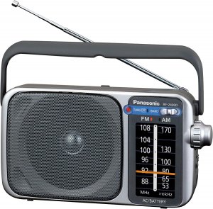 PANASONIC RF-2400 AM/FM AC/DC Portable Radio