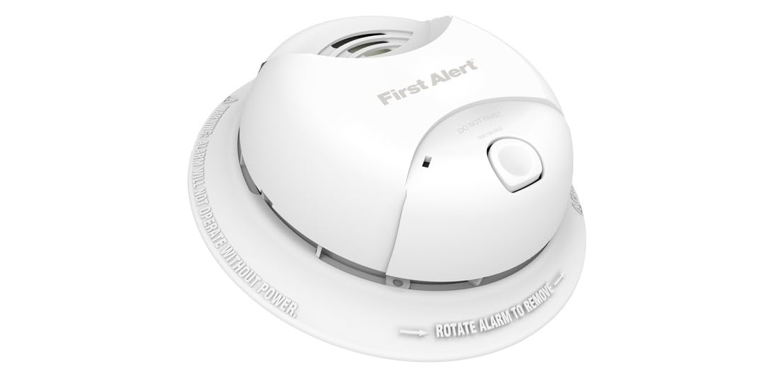 First Alert 0827B 10-Year Sealed-Battery Ionization Smoke Alarm